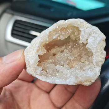 1tk Geode Raw Ebaregulaarne Natural Stone valge Avärav Viil Quartz Crystal Klastri Mineraalid Reiki Tervendav Crystal Kodu Kaunistamiseks